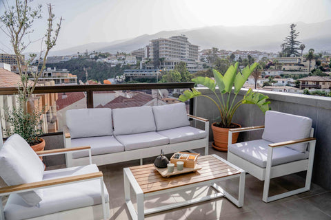 Outdoor Lounge Furniture Sets Buying Guide for Modern Patios