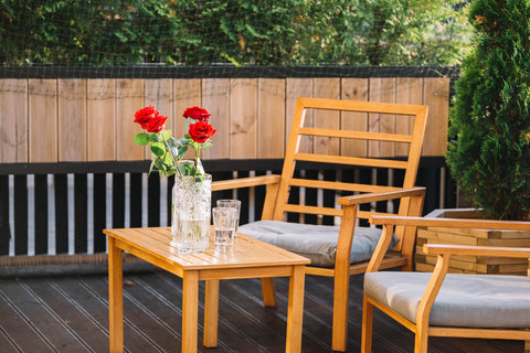 Teak vs Aluminum Outdoor Furniture: What Works Best in Florida?